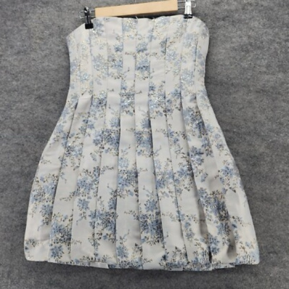 Storia strapless Woman’s pleated brocade bubble dress -small